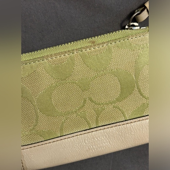 Coach Mini Skinny wallet/ key holder - Picture 7 of 7